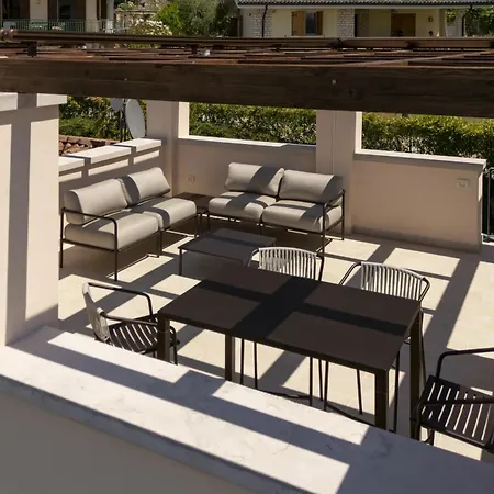 Towerhill With Roofterrace And Shared Po Apartment *
