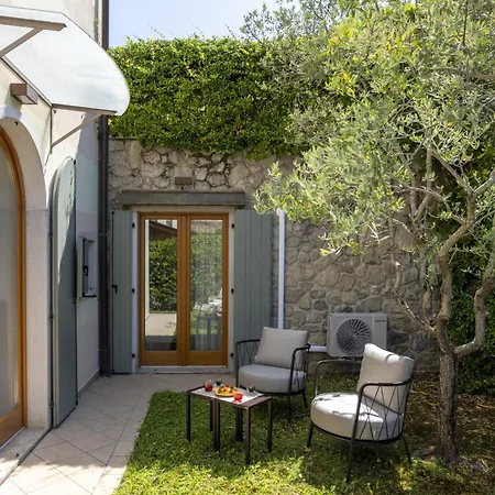 Towerhill With Roofterrace And Shared Po *