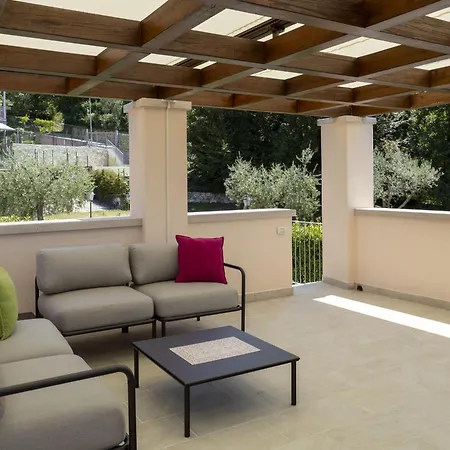 Apartment Towerhill With Roofterrace And Shared Po