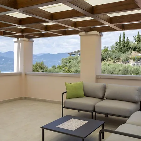 Towerhill With Roofterrace And Shared Po Apartment *