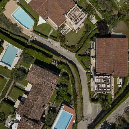 Towerhill With Roofterrace And Shared Po Apartment Torri Del Benaco